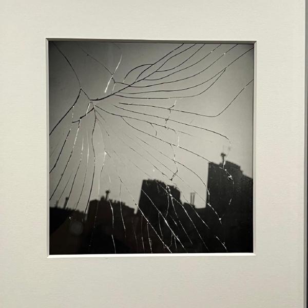 Denise Bellon, smashed window, Paris 1937
